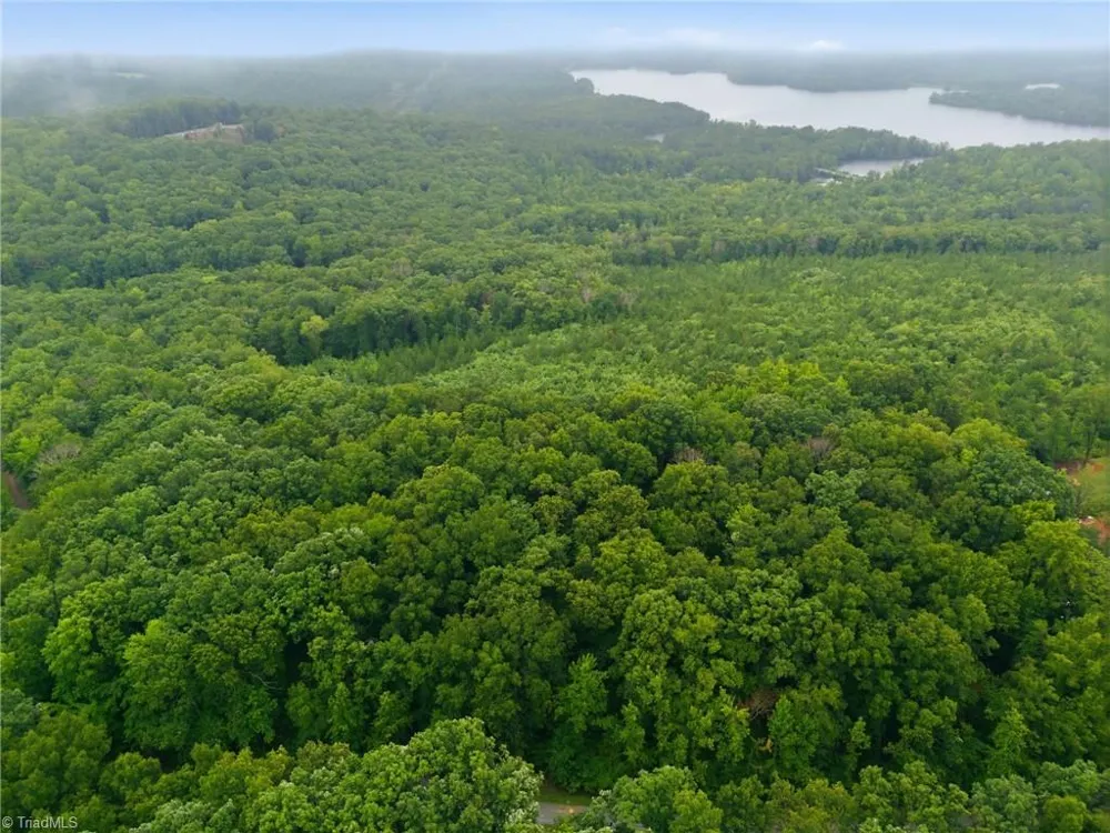 171 Seminole Trail New London, NC 28127