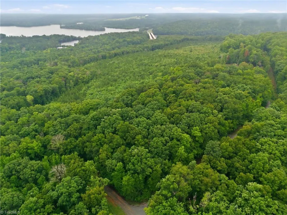 171 Seminole Trail New London, NC 28127