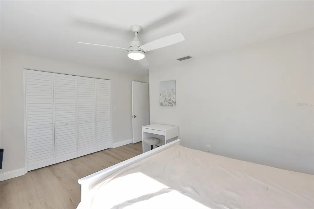 1279 86TH AVENUE St Petersburg, FL 33702