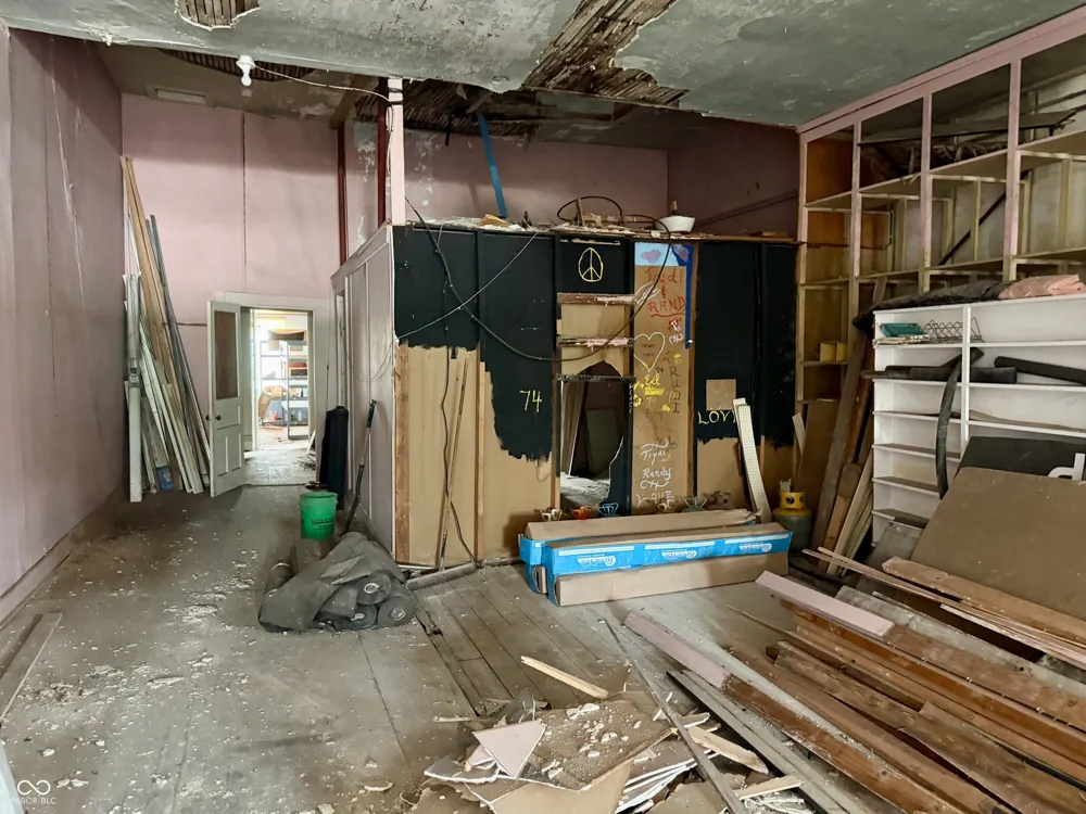 114 Monroe Street Williamsport, IN 47993