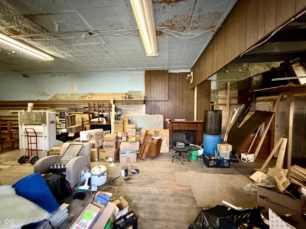 114 Monroe Street Williamsport, IN 47993