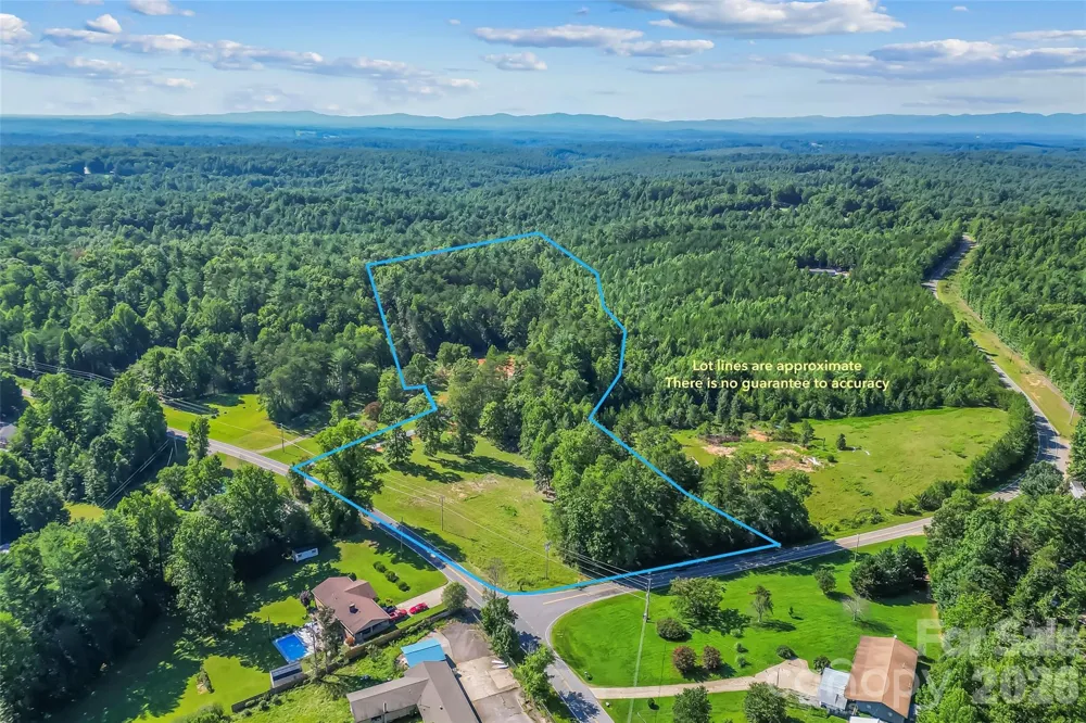 2815 Playmore Beach Road Morganton, NC 28655