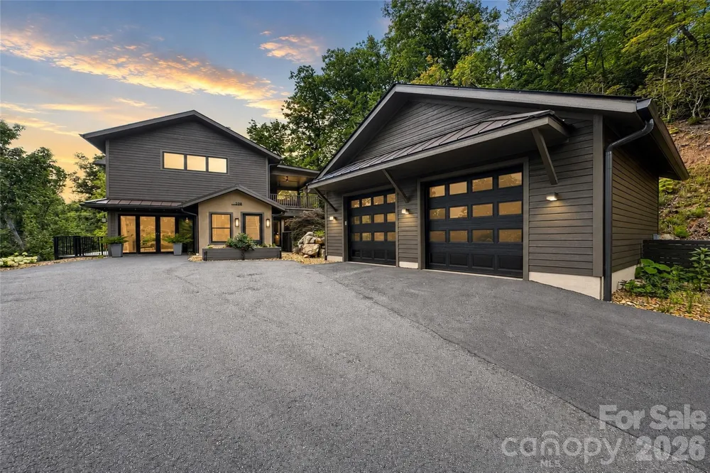 228 Allen Mountain Drive Black Mountain, NC 28711