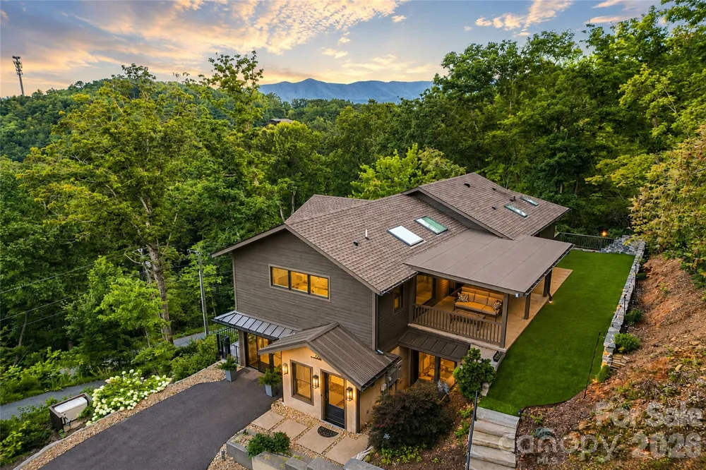 228 Allen Mountain Drive Black Mountain, NC 28711
