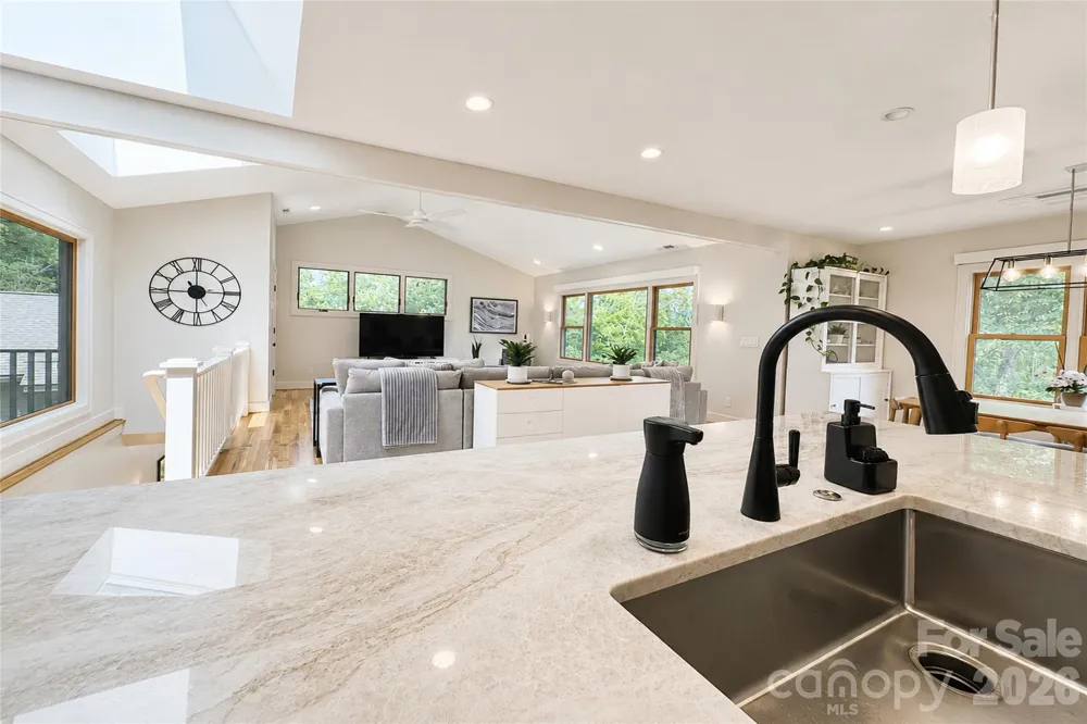 228 Allen Mountain Drive Black Mountain, NC 28711