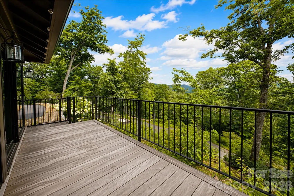 228 Allen Mountain Drive Black Mountain, NC 28711