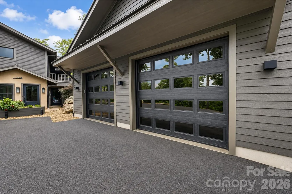 228 Allen Mountain Drive Black Mountain, NC 28711