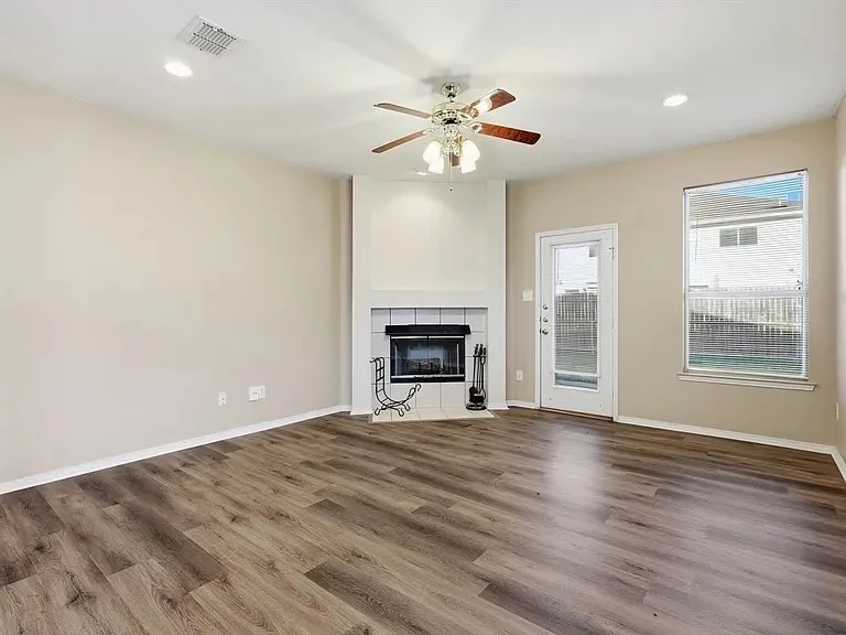1048 Harriman Drive Saginaw, TX 76131