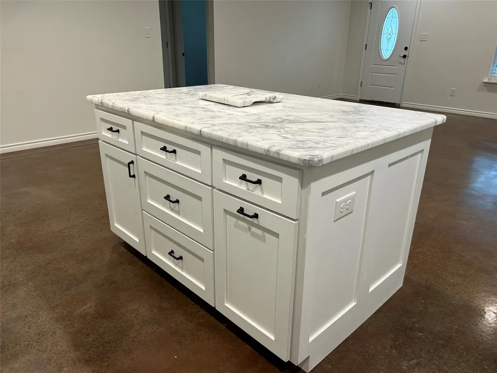 405 S 6th Street Grandview, TX 76050