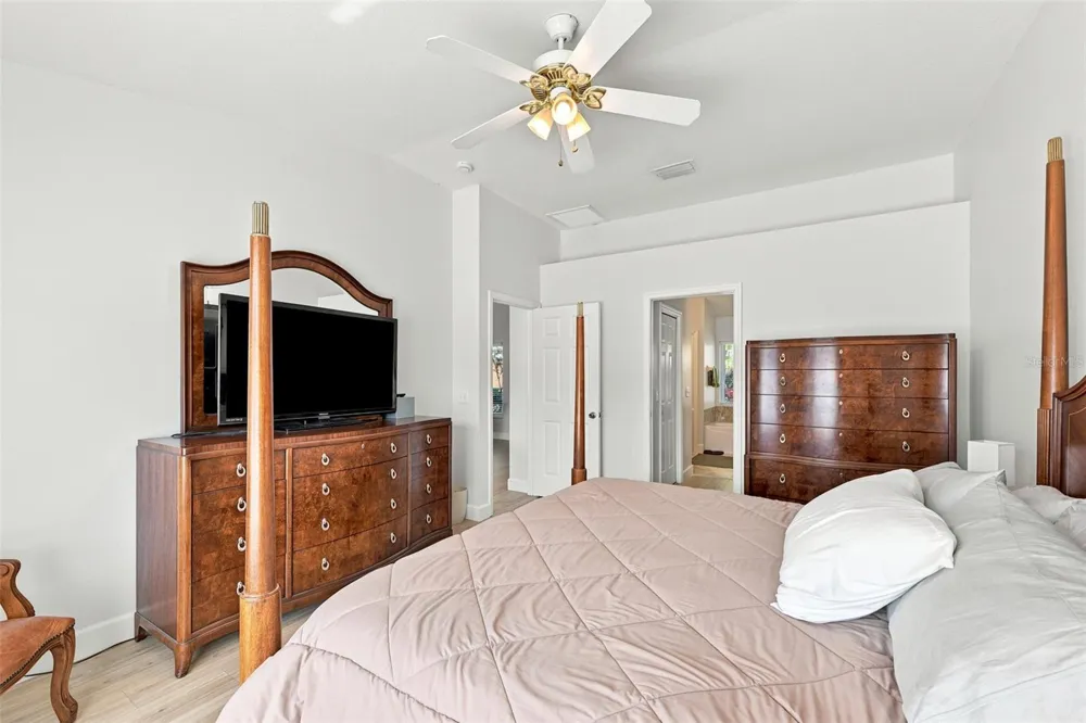 3720 TREELINE DRIVE Valrico, FL 33596