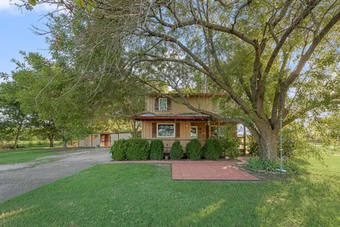 220 Crump Circle