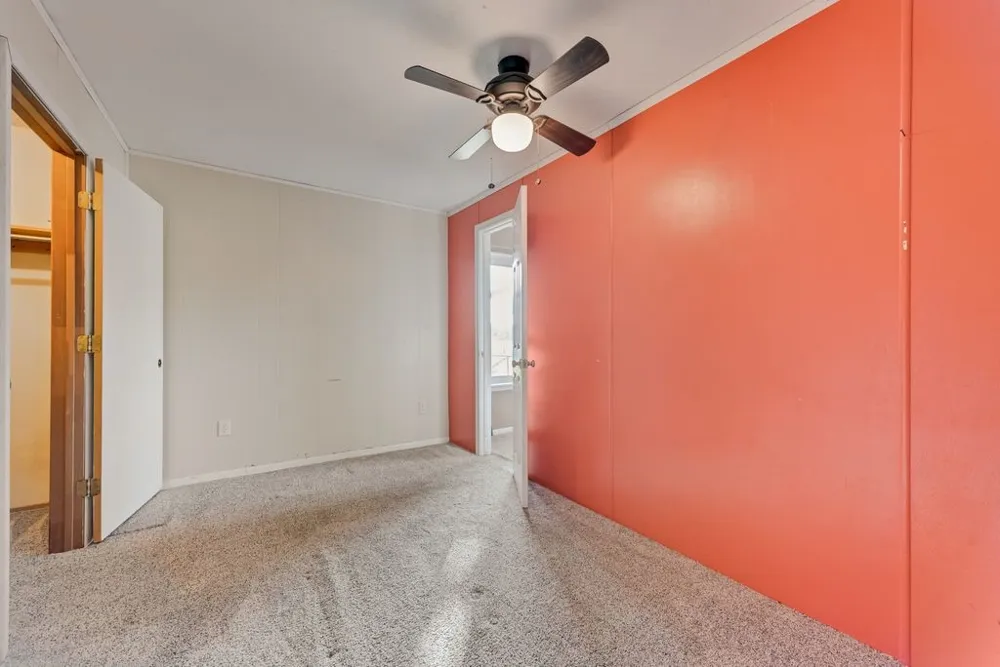220 Crump Circle Red Oak, TX 75154