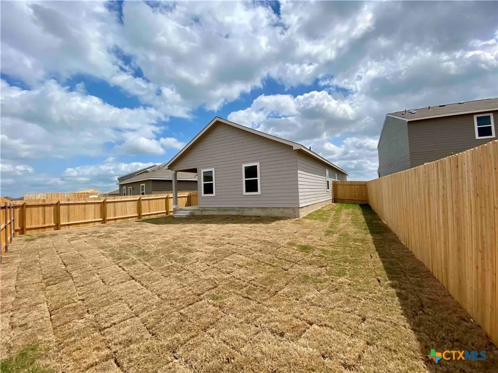 360 Bell Rings Drive Jarrell, TX 76537