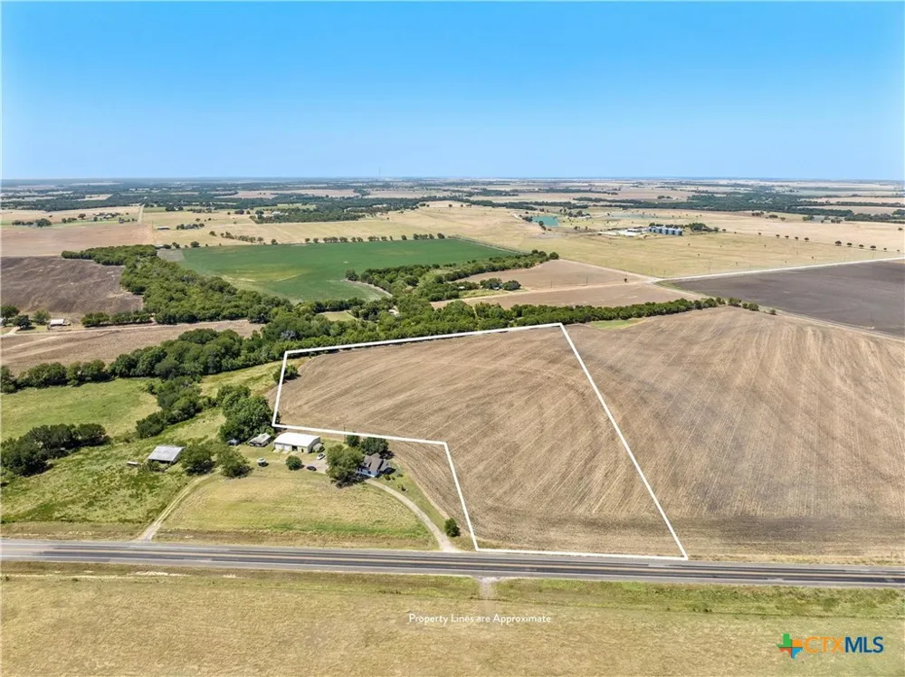 12 T M West Parkway West, TX 76691