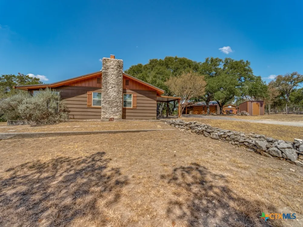 1660 McIver Road Canyon Lake, TX 78133