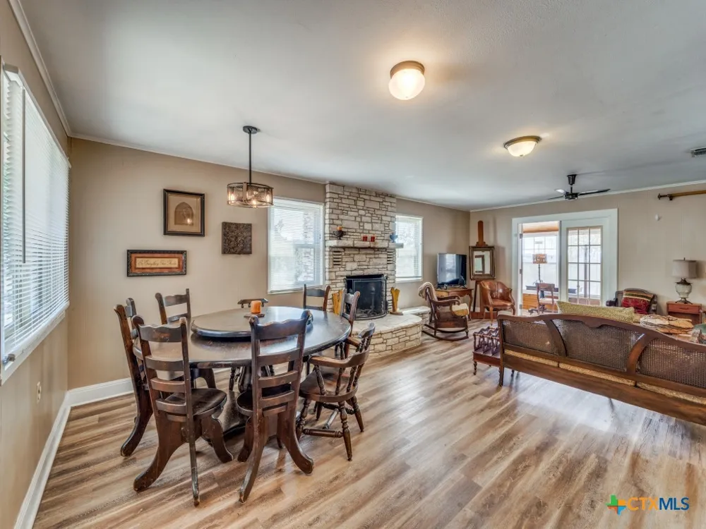 1660 McIver Road Canyon Lake, TX 78133