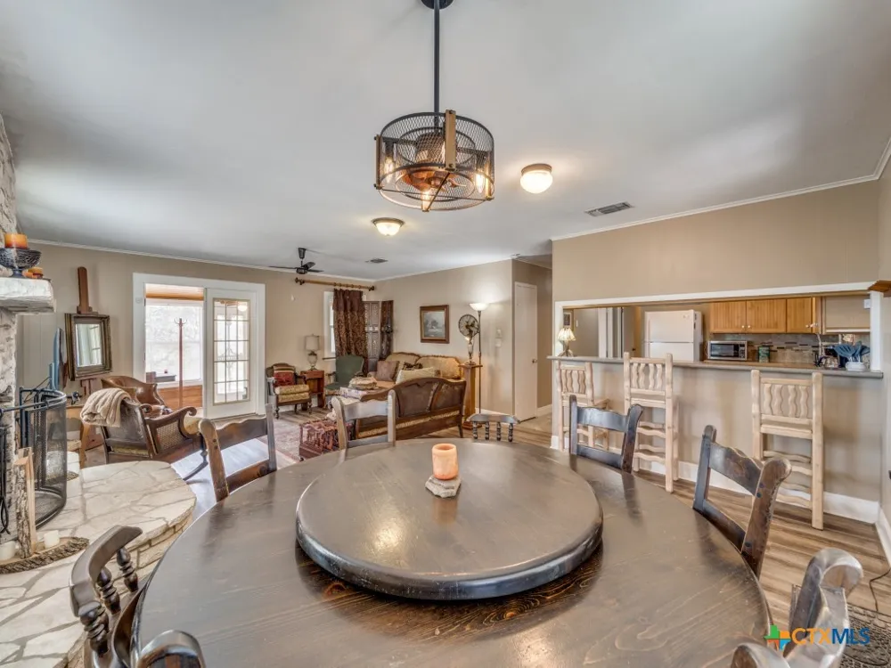 1660 McIver Road Canyon Lake, TX 78133