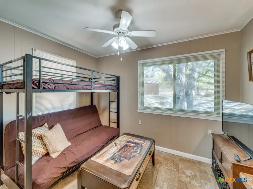 1660 McIver Road Canyon Lake, TX 78133