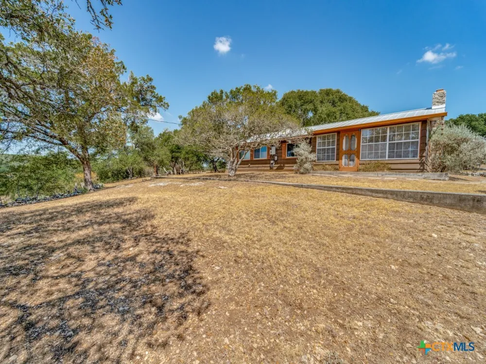 1660 McIver Road Canyon Lake, TX 78133