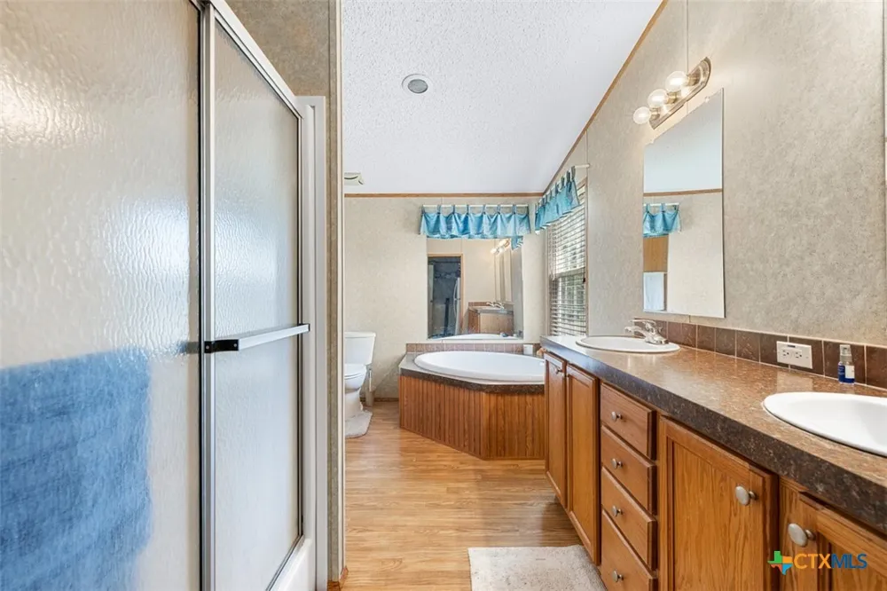 2524 Sandy Fork Road Harwood, TX 78616
