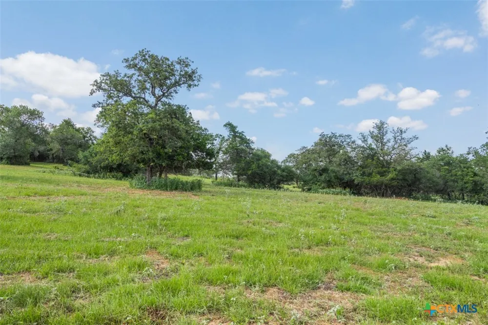 2524 Sandy Fork Road Harwood, TX 78616