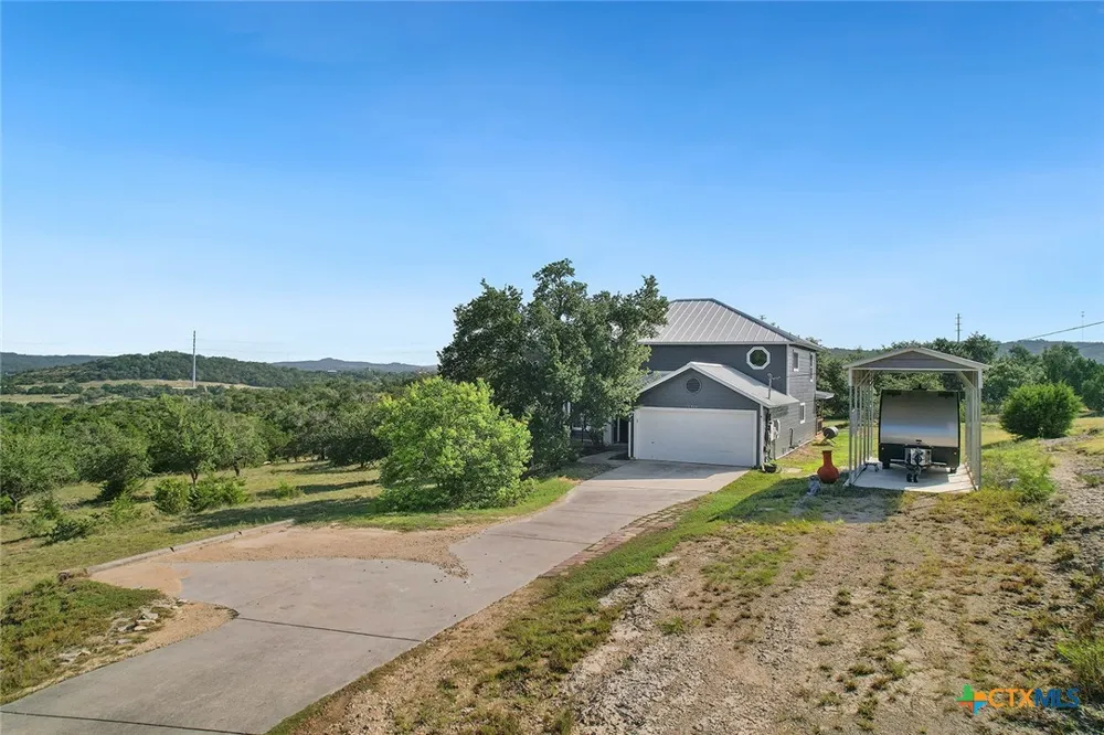5913 Temerity Way Bulverde, TX 78163