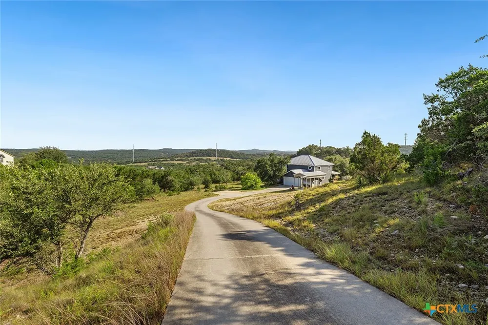 5913 Temerity Way Bulverde, TX 78163