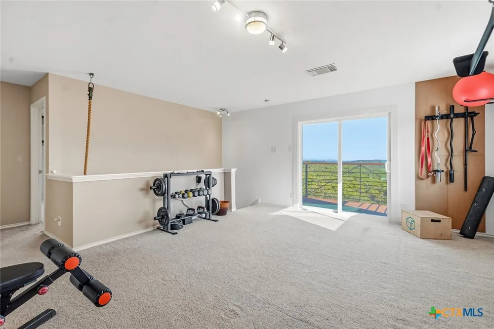 5913 Temerity Way Bulverde, TX 78163