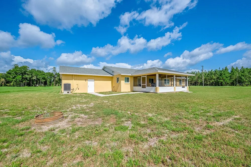 4261 NW 57TH COURT Chiefland, FL 32626