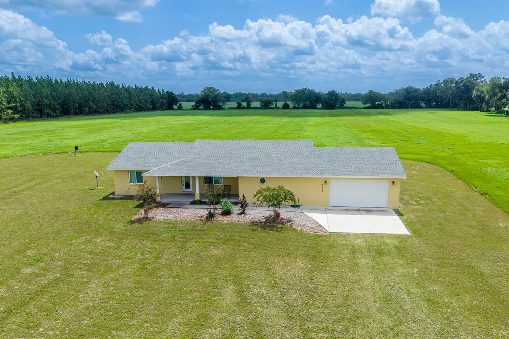 4261 NW 57TH COURT Chiefland, FL 32626