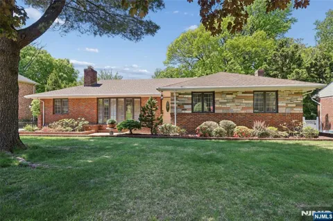 12 Beverly Road