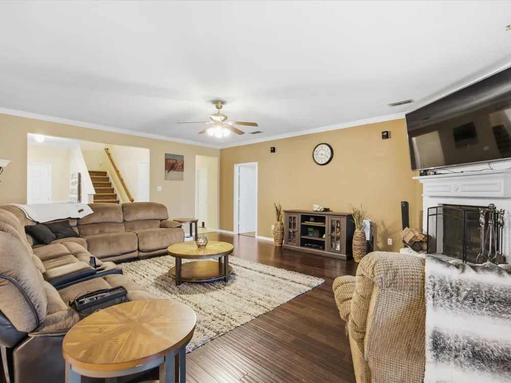 5004 Vaquero Drive Arlington, TX 76017
