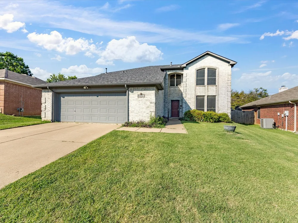 5004 Vaquero Drive Arlington, TX 76017