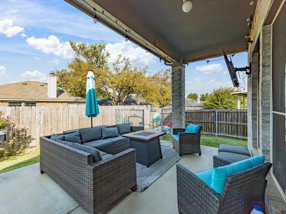 5004 Vaquero Drive Arlington, TX 76017