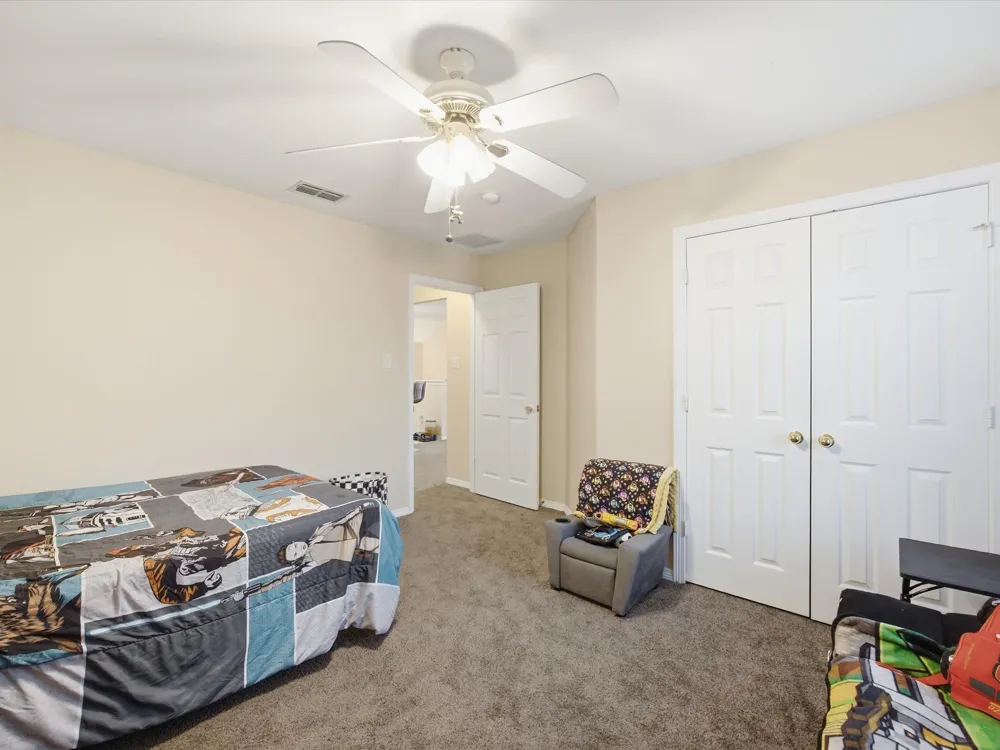5004 Vaquero Drive Arlington, TX 76017