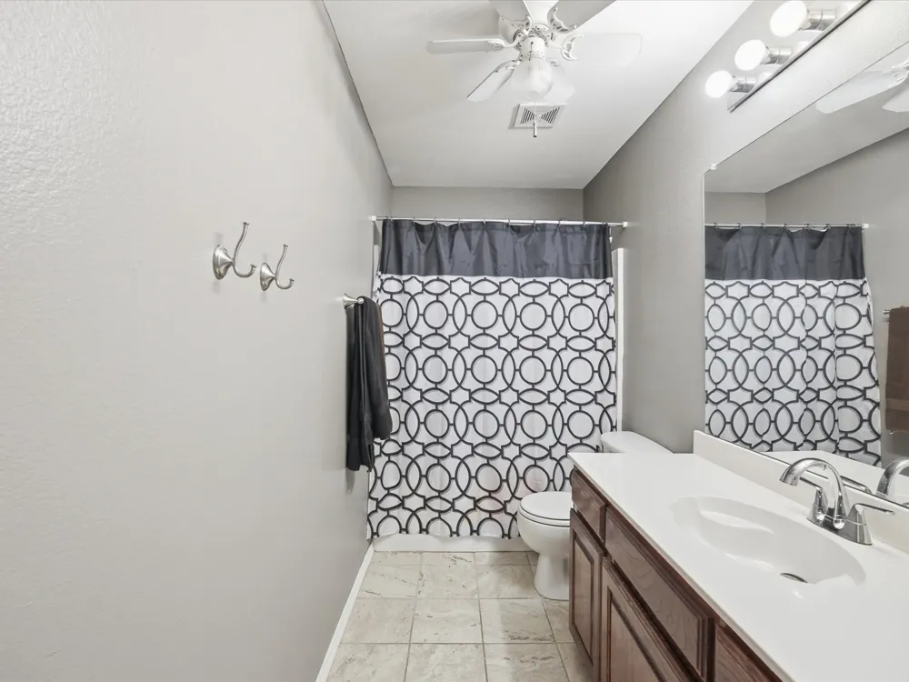 5004 Vaquero Drive Arlington, TX 76017