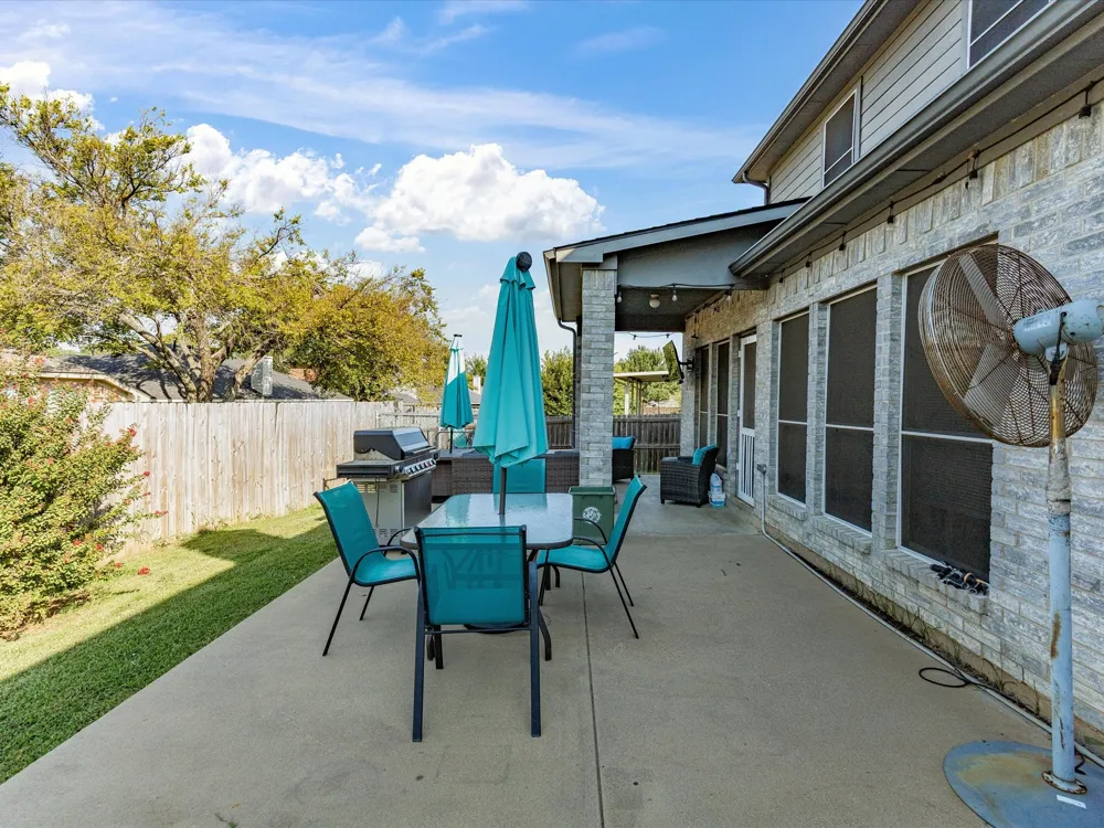 5004 Vaquero Drive Arlington, TX 76017