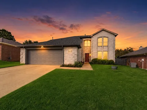 5004 Vaquero Drive