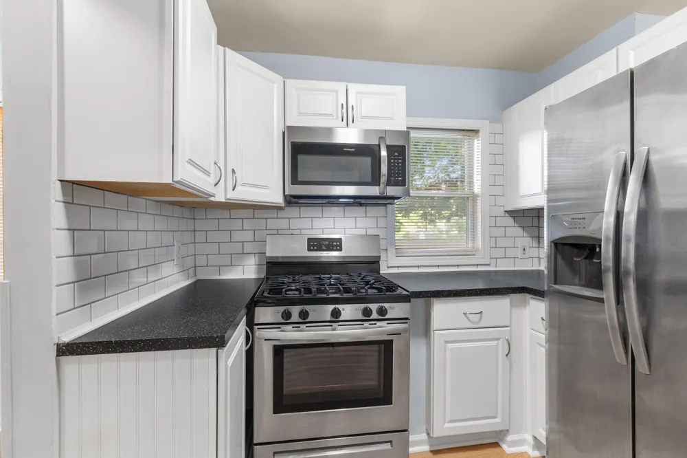 35809 Manila Avenue Westland, MI 48186