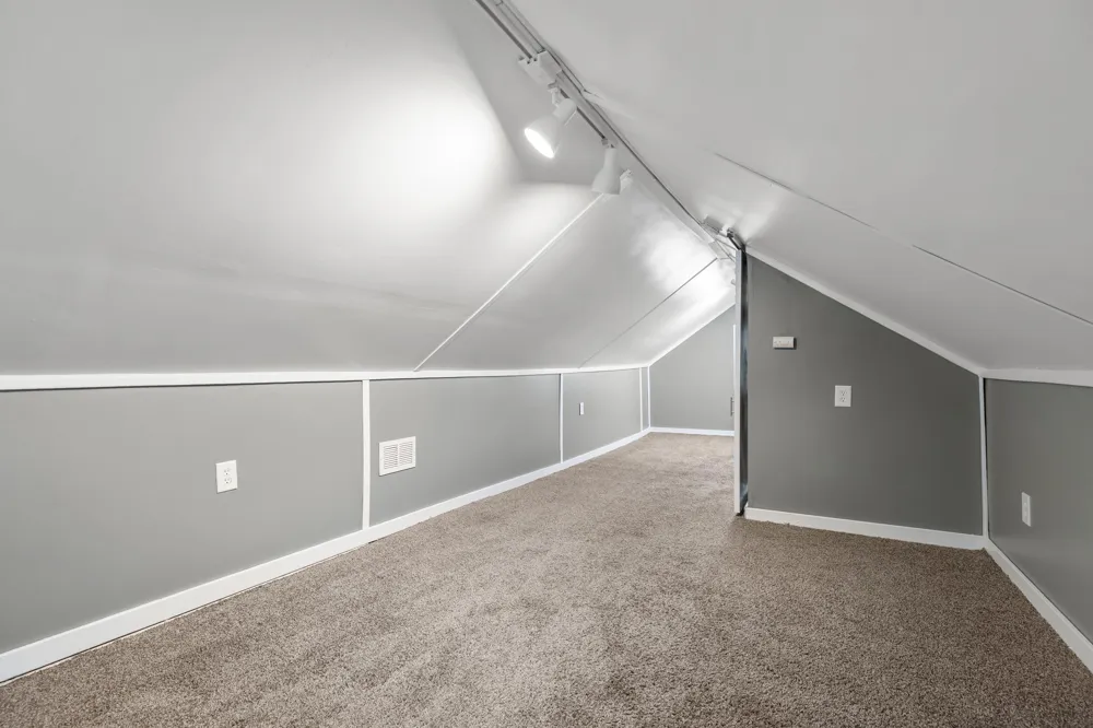 35809 Manila Avenue Westland, MI 48186