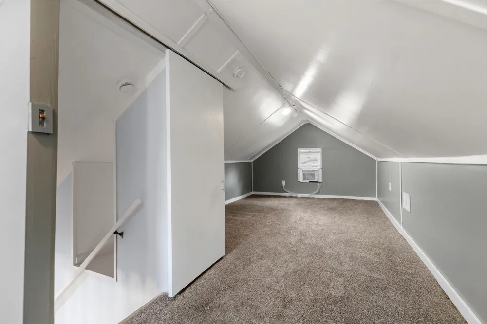 35809 Manila Avenue Westland, MI 48186