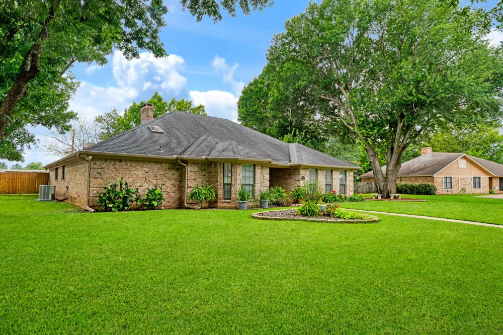 940 Brandyn Place Paris, TX 75462