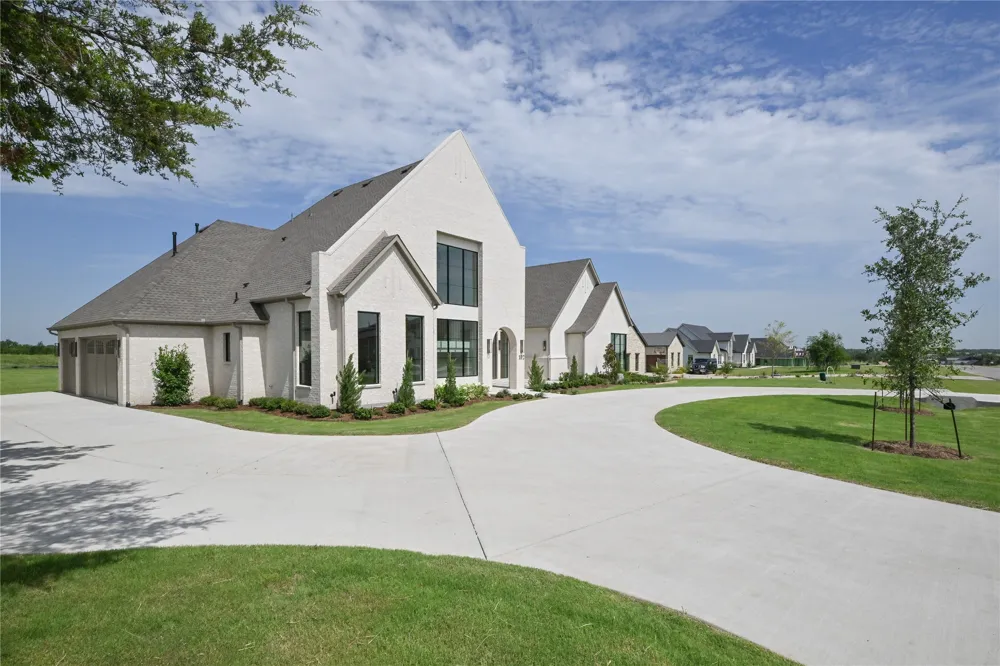 102 Deer Crossing Road Gunter, TX 75058