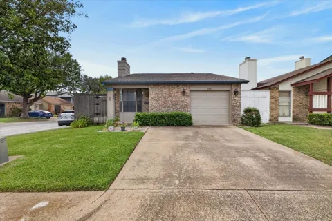 2802 Southern Cross Drive