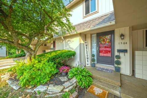 1564 Charter Oak Drive