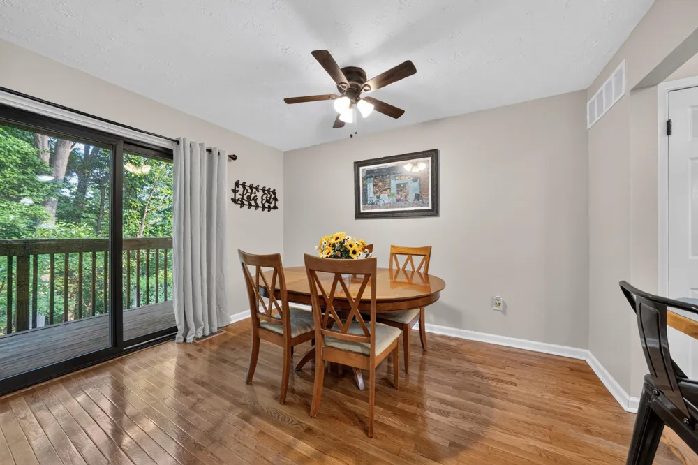 1564 Charter Oak Drive Rochester Hills, MI 48309