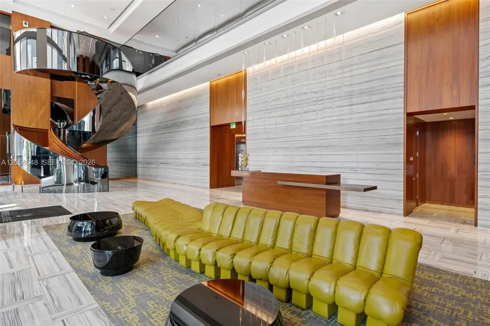 1300 Brickell Bay Dr #2005 Miami, FL 33131