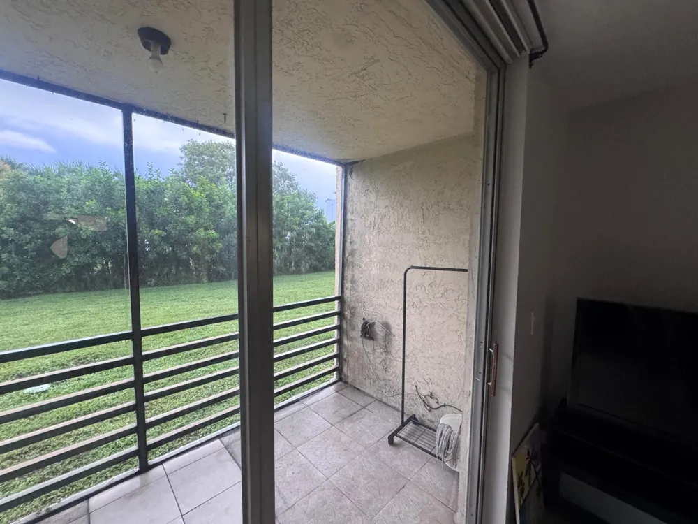 2830 SOMERSET DRIVE #104N Lauderdale Lakes, FL 33311