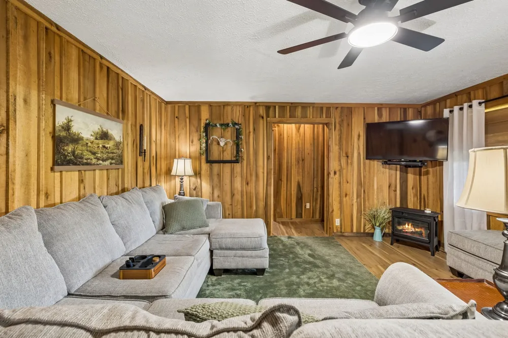 238 Rarick Ln Gainesboro, TN 38562