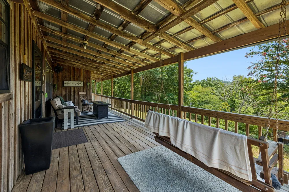 238 Rarick Ln Gainesboro, TN 38562